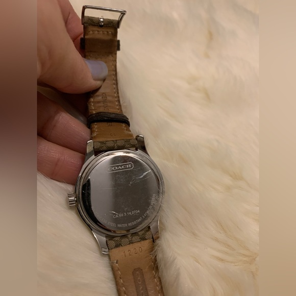 Authentic COACH Brown Khaki WATCH Silver Dial Signature C - Picture 11 of 16